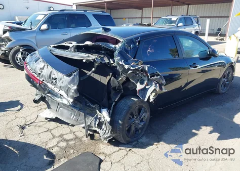 2022 Hyundai Elantra Sel z USA, uszkodzony, nr VIN 5NPLS4AG9NH077437